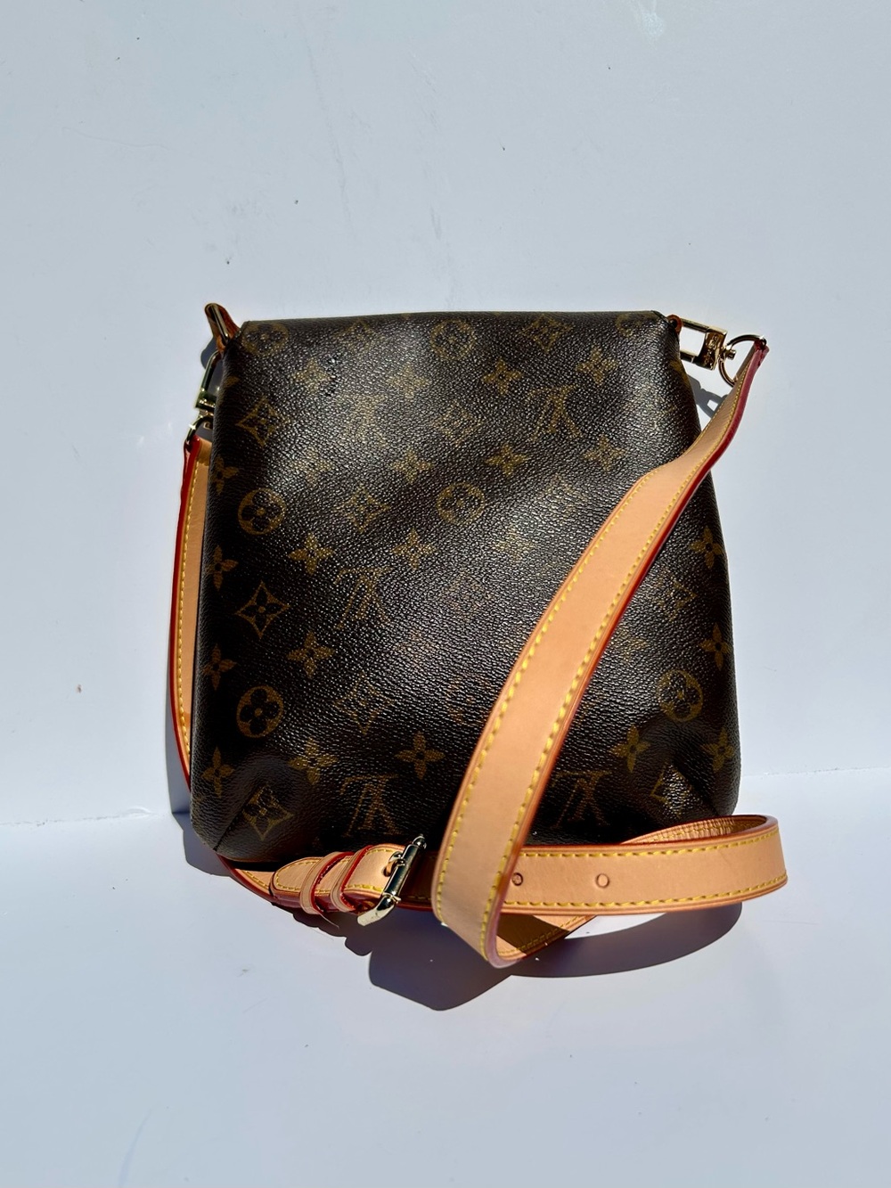 Louis Vuitton Musette Salsa Shoulder Bag - Picture 3 of 10